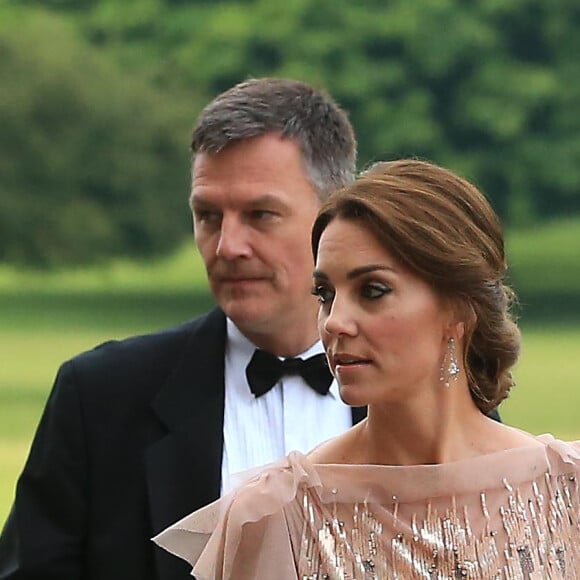 Le prince William, duc de Cambridge et Catherine Kate Middleton, la duchesse de Cambridge participent à un dîner de gala de l'association "East Anglia's Children's Hospices'" à King's Lynn le 22 juin 2016.