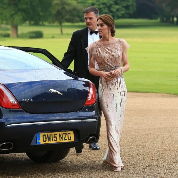 Le prince William, duc de Cambridge et Catherine Kate Middleton, la duchesse de Cambridge participent à un dîner de gala de l'association "East Anglia's Children's Hospices'" à King's Lynn le 22 juin 2016.