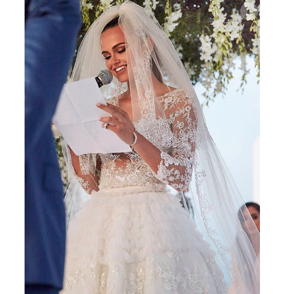 Le mariage de la belle Xenia Deli, le 5 juin 2016 à Santorin en Grèce.