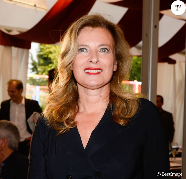Valérie Trierweiler à l'inauguration de la fête des Tuileries organisée par Caroline Barclay le 24 juin 2016. © Coadic Guirec / Bestimage