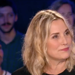 Sophie Favier fait une belle bourde dans "On n'est pas couché" sur France 2. Le 25 juin 2016.