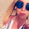 Amélie Neten et son fils Hugo en vacances au soleil. Juin 2016.