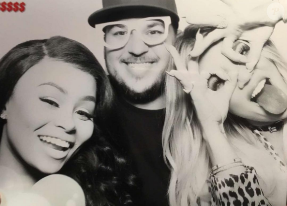 Blac Chyna, Rob et Khloé Kardashian - Soirée d'anniversaire de Khloé Kardashian au restaurant Dave and Buster's à Los Angeles. Photo publiée le 28 juin 2016.
