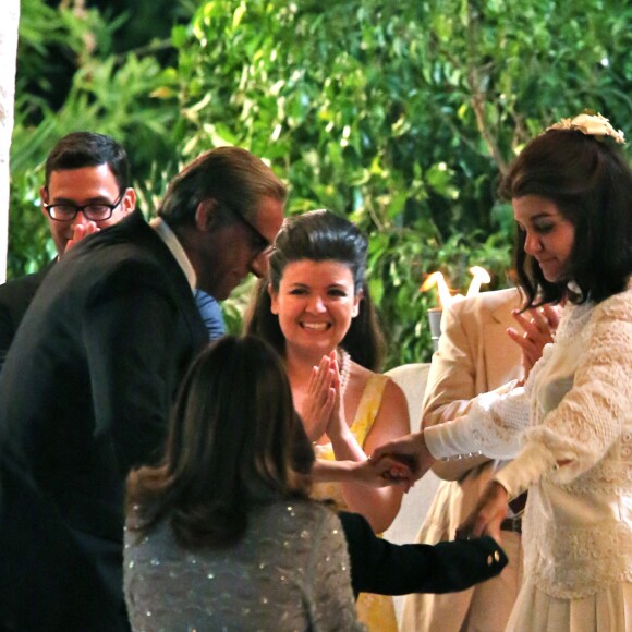 Exclusif - Katie Holmes tourne la scène du mariage de Jackie Kennedy et Aristote Onassis à Toronto le 17 juin 2016. Elle a eu la visite de sa fille Suri.