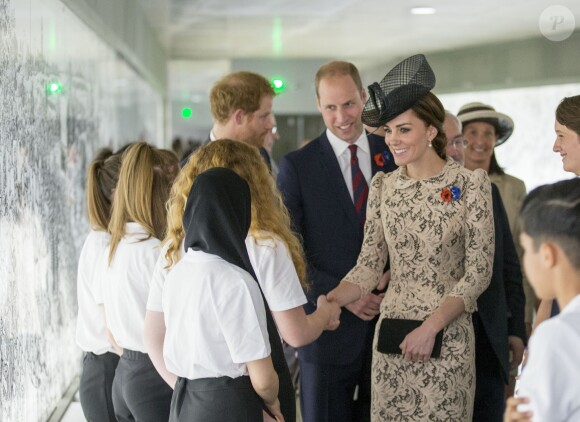 Le prince Harry, le prince William et Kate Catherine Middleton, duchesse de Cambridge - Dévoilement de la plaque inaugurale de la nouvelle aile du musée lors des commémorations du centenaire de la Bataille de la Somme à Thiepval, bataille qui fût la plus meurtrière de la Première Guerre Mondiale. Le 1er juillet 2016