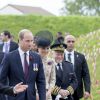 Le président français François Hollande, le prince William et Kate Catherine Middleton, duchesse de Cambridge - Dévoilement de la plaque inaugurale de la nouvelle aile du musée lors des commémorations du centenaire de la Bataille de la Somme à Thiepval, bataille qui fût la plus meurtrière de la Première Guerre Mondiale. Le 1er juillet 2016