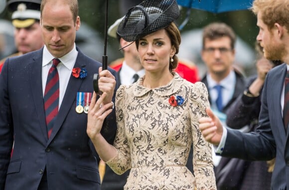 Le prince William et Kate Catherine Middleton, duchesse de Cambridge - Commémorations du centenaire de la Bataille de la Somme à Thiepval, bataille qui fût la plus meurtrière de la Première Guerre Mondiale. Le 1er juillet 2016