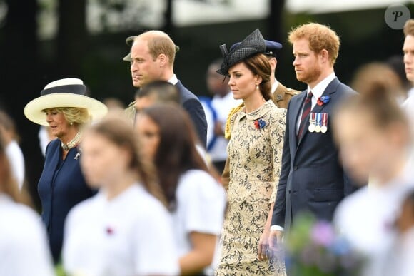 Le prince William, Kate Catherine Middleton, duchesse de Cambridge et le prince Harry - Commémorations du centenaire de la Bataille de la Somme à Thiepval, bataille qui fût la plus meurtrière de la Première Guerre Mondiale. Le 1er juillet 2016