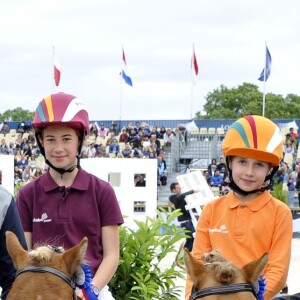 Virginie Coupérie-Eiffel, Guillaume Canet et Mila Gurtler - Prix Eiffel Sunday Kid Challenge - Longines Paris Eiffel Jumping au Bois de Boulogne à la plaine de Jeux de Bagatelle à Paris, le 3 juillet 2016. © Pierre Perusseau/Bestimage