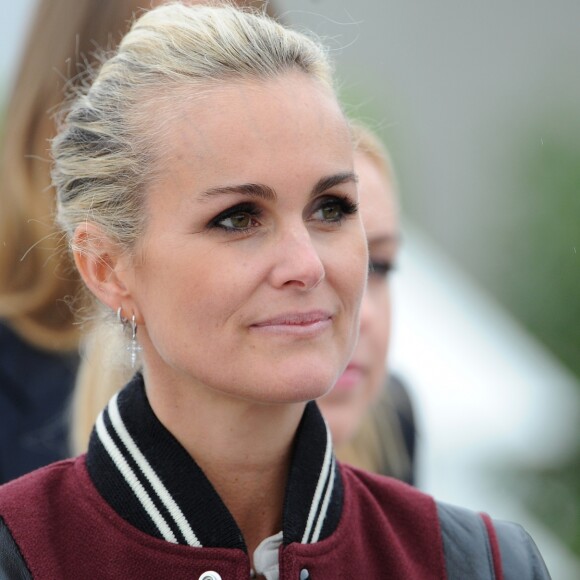 Laeticia Hallyday - Remise du Prix Eiffel Sunday Challenge Mairie de Paris - Longines Paris Eiffel Jumping à la plaine de Jeux de Bagatelle à Paris le 3 juillet 2016. © Pierre Perusseau / Bestimage