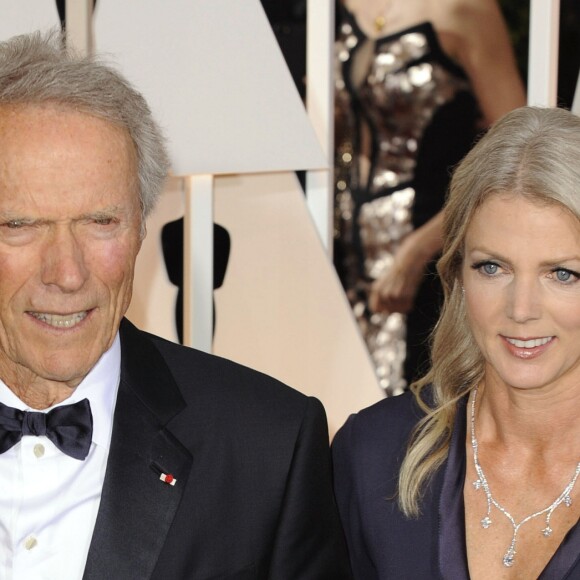 Clint Eastwood et sa compagne Christina Sandera - People à la 87ème cérémonie des Oscars à Hollywood, le 22 février 2015.