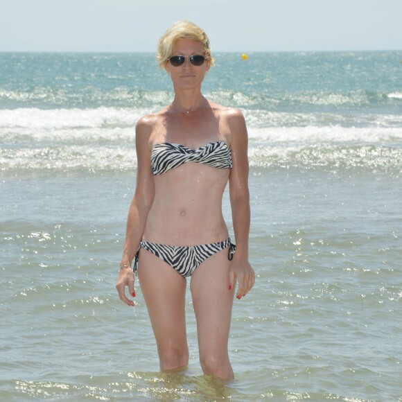 Exclusif - Rebecca Hampton pose à l'occasion du 13e festival "Les Hérault du Cinéma et de la Télé" sur la plage au Cap d'Agde, le 24 juin 2016.