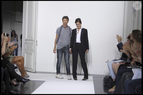 Pierpaolo Piccioli et Maria Grazia Chiuri - Défilé Valentino (collection haute couture) à Paris. Juillet 2010.