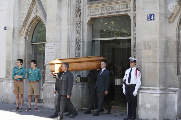 Le cercueil de Michel Rocard lors de la cérémonie en hommage à Michel Rocard au Temple de l'Eglise Protestante Unie de l'Etoile à Paris, le 7 juillet 2016. © Alain Guizard/Bestimage
