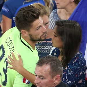 Exclusif - Benoît Costil et Malika Ménard à la fin du match de l'UEFA Euro 2016 Allemagne-France au stade Vélodrome à Marseille, France le 7 juillet 2016. © Cyril Moreau/Bestimage