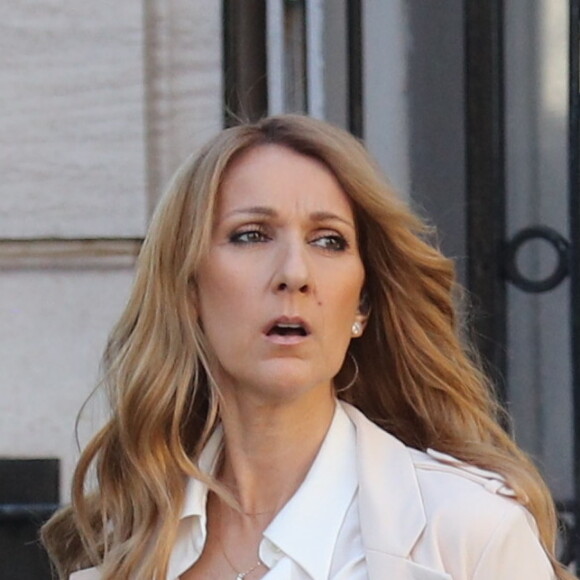 Céline Dion tourne un vidéo clip avenue Kleber à Paris le 8 juillet 2016.