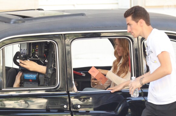 Céline Dion tourne un vidéo clip avenue Kleber à Paris le 8 juillet 2016.