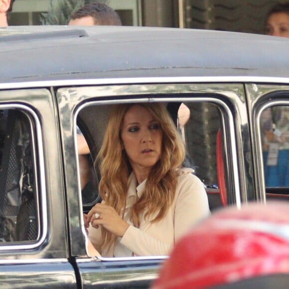 Céline Dion tourne un vidéo clip avenue Kleber à Paris le 8 juillet 2016.