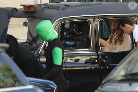 Céline Dion tourne un vidéo clip avenue Kleber à Paris le 8 juillet 2016.  Celine Dion is running a videoclip Avenue Kleber in Paris July 8, 2016.08/07/2016 - Paris