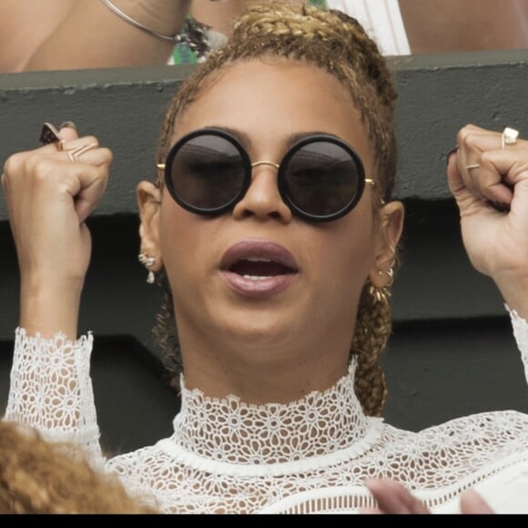 Beyonce et son mari Jay Z assistent à la finale dames du tournoi de Wimbledon le 9 juillet 2016. Elle oppose Serena Williams à Angelique Kerber. © Stephen Lock/i-Images via ZUMA Wire/ Bestimage