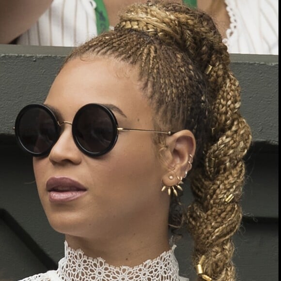 Beyonce et son mari Jay Z assistent à la finale dames du tournoi de Wimbledon le 9 juillet 2016. Elle oppose Serena Williams à Angelique Kerber. © Stephen Lock/i-Images via ZUMA Wire/ Bestimage