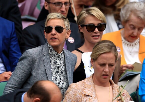 Ellen DeGeneres et Portia de Rossi à la finale dames du tournoi de Wimbledon le 9 juillet 2016. Elle oppose Serena Williams à Angelique Kerber.
