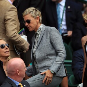 Martina Navaratalova, Ellen DeGeneres et Portia de Rossi à la finale dames du tournoi de Wimbledon le 9 juillet 2016. Elle oppose Serena Williams à Angelique Kerber.