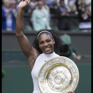 Serena Williams remporte la finale du tournoi de tennis de Wimbledon à Londres le 9 juillet 2016.