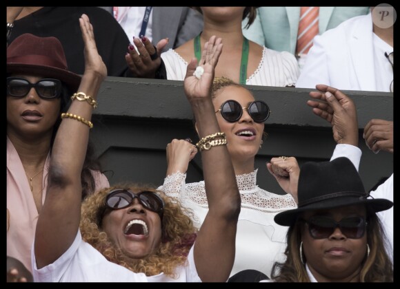 Beyonce et la mère de Serena Williams, Oracene Price - Serena Williams remporte la finale du tournoi de tennis de Wimbledon à Londres le 9 juillet 2016. 09/07/2016 - Londres