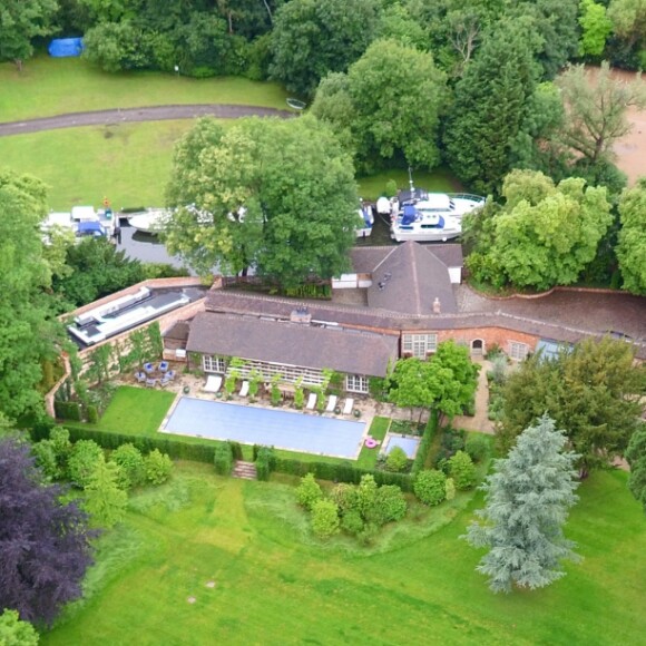Vue aérienne de la propriété rénovée de George et Amal Clooney à Sonning Eye, le 9 juillet 2016.