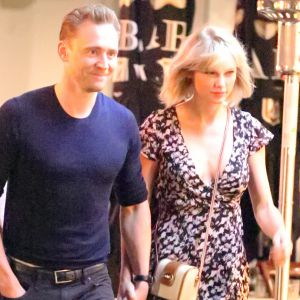 Taylor Swift et Tom Hiddleston vont dîner dans un restaurant italien à Sydney le 10 juillet 2016.