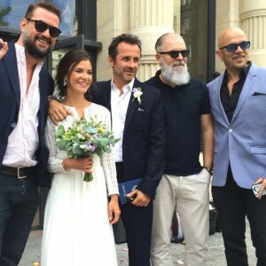 Fabrice Laffont et Louise : Les jeunes mariés avec Pascal Obispo lors de leur mariage, le 11 juillet 2016
