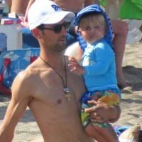 Novak Djokovic : Papa poule à la plage avec Stefan et mari fou d'amour