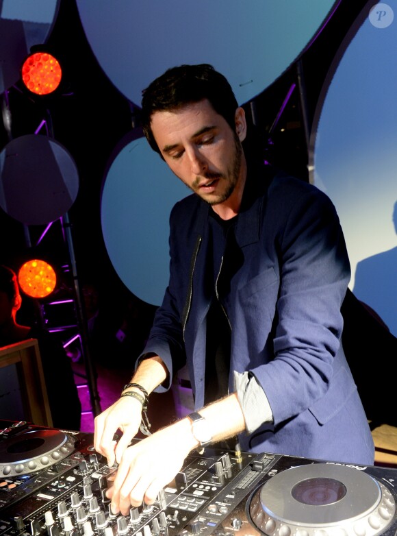 Le DJ de The Avener, Tristan Casara - People à la soirée "Summer Party" au club Le Byblos à Saint-Tropez. Le 16 juillet 2015