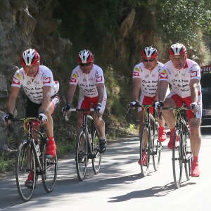 Semi-Exclusif - Stéphane Plaza - L'équipe de l'Etape du Coeur 2016 pour le compte de Mécénat Chirurgie Cardiaque lors de la course au départ de Bourg-Saint-Andéol, le 15 juillet 2016. Mécénat Chirurgie Cardiaque Enfants du Monde permet à des enfants souffrant de malformations cardiaques de venir en France et d'être opérés lorsqu'ils ne peuvent être soignés dans leur pays d'origine par manque de moyens financiers et techniques. © CVS/Bestimage