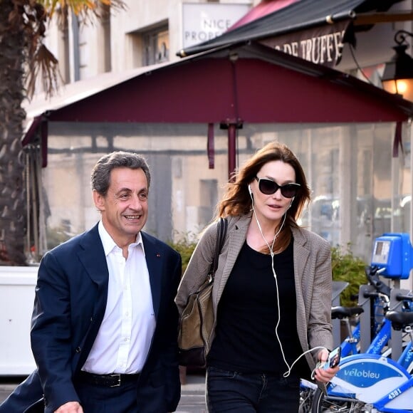 Nicolas Sarkozy et sa femme Carla Bruni-Sarkozy sont allés diner au restaurant "La Petite Maison" après avoir participé aux Journées d'études du Parti Populaire Européen à l'hôtel Méridien à Nice, le 1er juin 2016. © Bruno Bébert/Bestimage