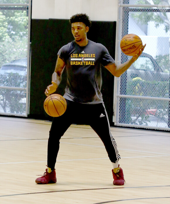 Nick Young, le joueur des Los Angeles Lakers, s'entraîne à l'académie sportive de Thousand Oaks en Californie, le 29 juin 2016