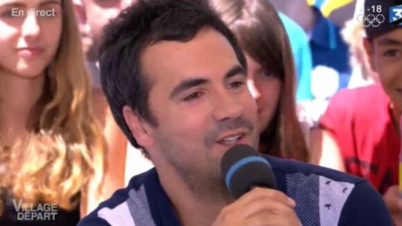 Alex Goude invité dans "Village Départ", sur France 3, lundi 18 juillet 2016