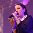 La chanteuse Jain en concert lors du Fnac Live Festival 2016 sur le parvis de l'Hôtel de Ville de Paris. Le 20 juillet 2016 © Lise Tuillier