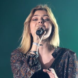 Louane Emera au festival Solidays à l'hippodrome de Longchamp. Paris, le 26 juin 2016. © Lise Tuillier/Bestimage