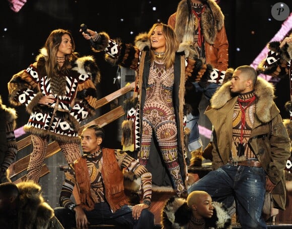 Jennifer Lopez aux American Music Awards 2015 à Los Angeles. Le 22 novembre 2015.
