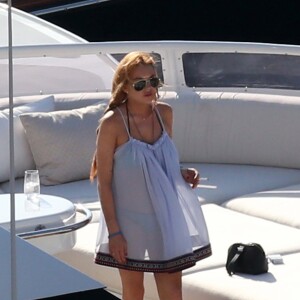 Semi-exclusif - Lindsay Lohan en vacances avec des amis sur un yacht en Sardaigne, après sa rupture avec Egor Tarabasov en Italie, le 26 juillet 2016.