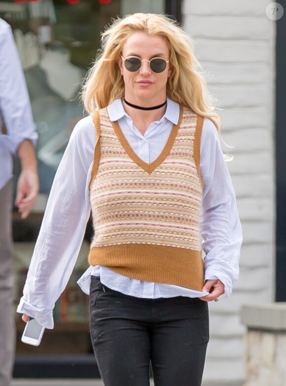 Exclusif - Britney Spears fait du shopping à Los Angeles le 25 mai 2016.
