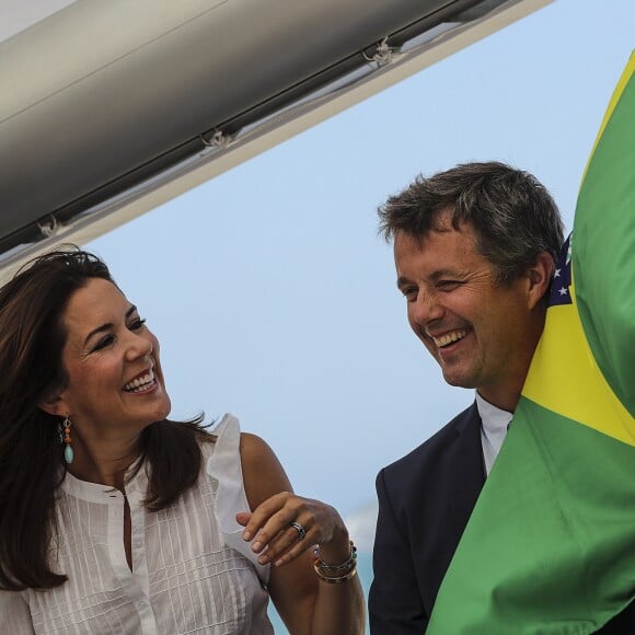 La princesse Mary et le prince Frederik de Danemark ont apprécié l'esprit "positif" qu'ils ont ressenti au Brésil. La famille royale de Danemark, sous la houlette du prince Frederik, inaugurait le 2 août 2016 le pavillon danois Heart of Danemark sur la plage d'Ipanema, à Rio de Janeiro, installé dans le cadre des Jeux olympiques.