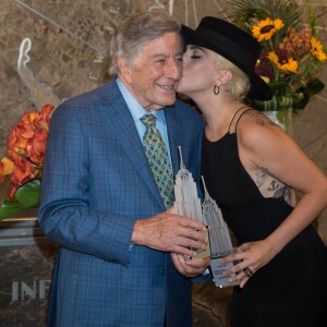 Tony Bennett illumine l'Empire State Building pour son anniversaire en présence de Lady Gaga à New York, le 3 aout 2016 © Bryan Smith via Bestimage