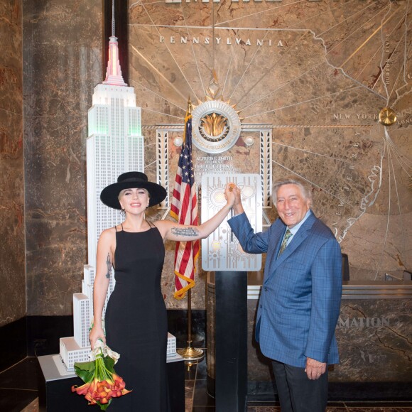 Tony Bennett illumine l'Empire State Building pour son anniversaire en présence de Lady Gaga à New York, le 3 aout 2016 © Bryan Smith via Bestimage