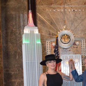 Tony Bennett illumine l'Empire State Building pour son anniversaire en présence de Lady Gaga à New York, le 3 aout 2016 © Bryan Smith via Bestimage