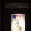 Présentation des oeuvres de Tony Bennett dans l'entrée de l’Empire State Building le jour de son anniversaire à New York, le 3 aout 2016 © Bryan Smith via Bestimage