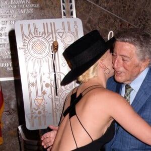 Tony Bennett illumine l'Empire State Building pour son anniversaire en présence de Lady Gaga à New York, le 3 aout 2016 © CPA/Bestimage