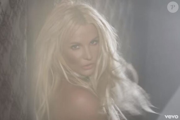 Britney Spears - Make Me, le clip